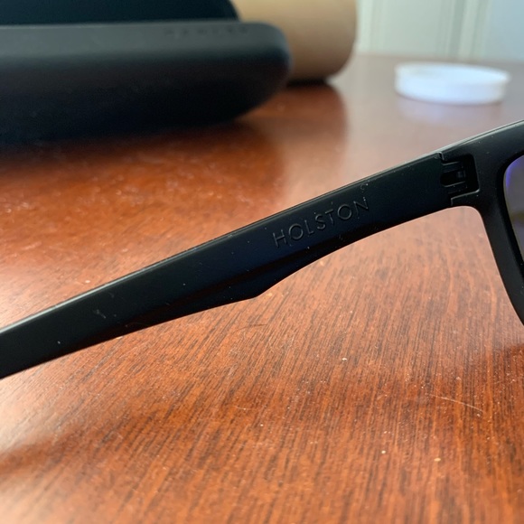 Oakley Houston Sunglasses Violet Iridium lenses - Picture 6 of 8